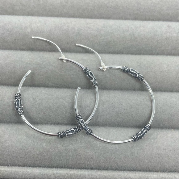 Sterling silver Bali hoop earrings - Picture 5 of 8